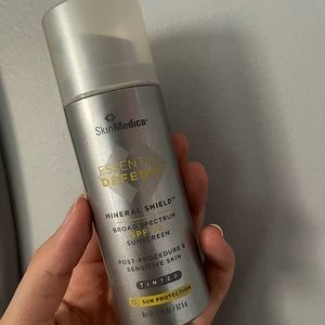 Skin Medica essential defense spf 32 sunscreen tinted